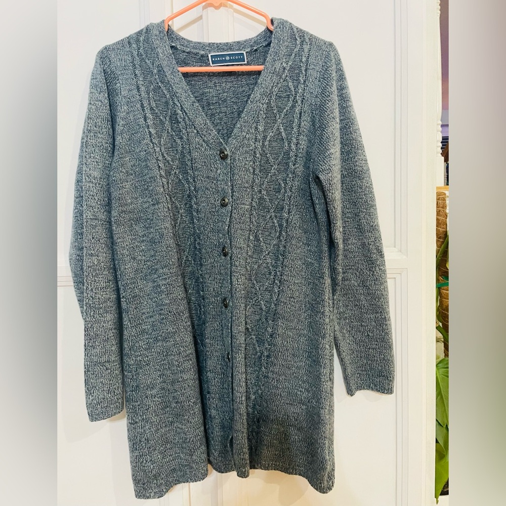 Karen Scott‎ Long-Sleeve V-Neck Cardigan
100% Acrylic 
Size XL